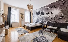 Reba Apartment